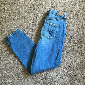 American Eagle Outfitters Curvy Stretch Mom Jean Size 8